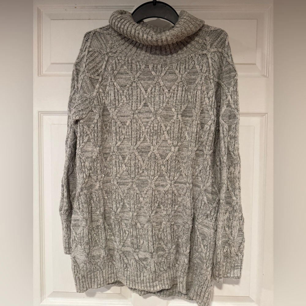 Isabel Maternity by Ingrid & Isabel Textured Gray Turtleneck Sweater